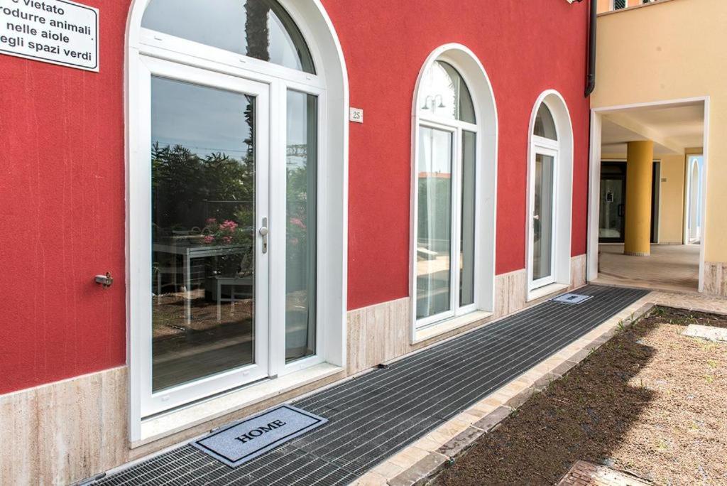 P010 - Porto Recanati, Nuovo Monolocale Fronte Mare Экстерьер фото